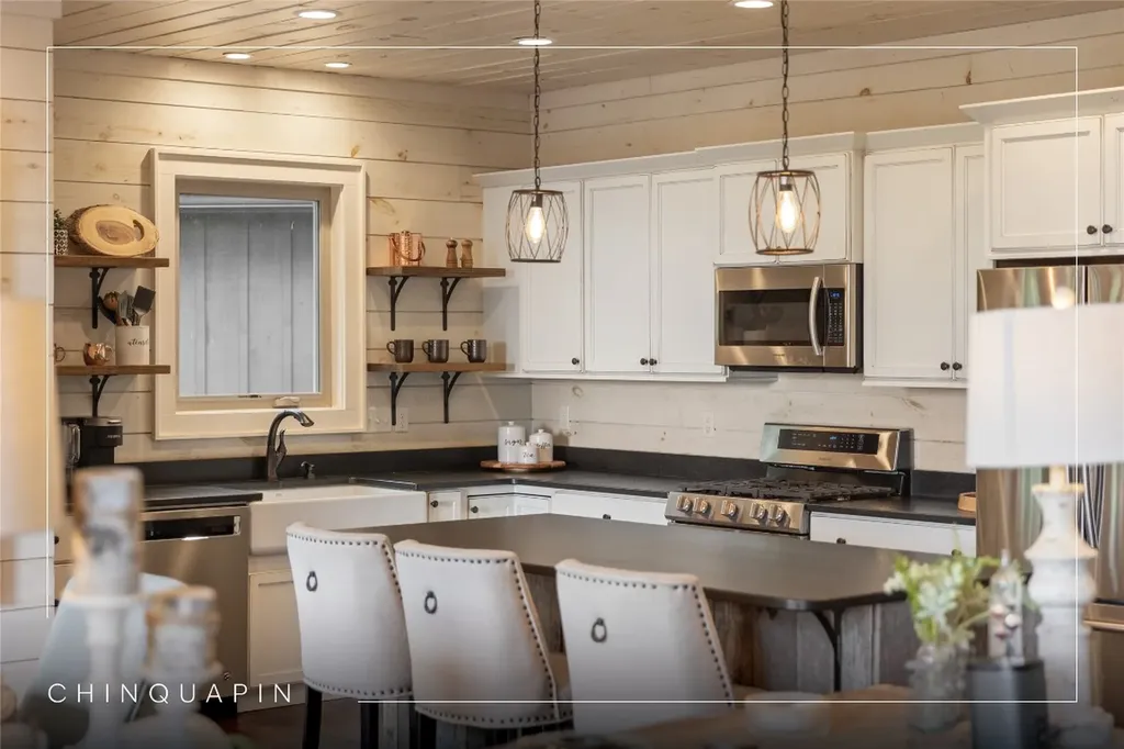 114 Settler's Rest Road Glenville NC 28736