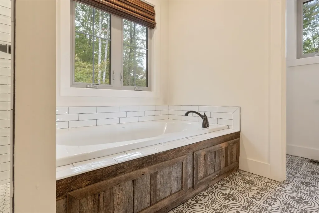 114 Settler's Rest Road Glenville NC 28736