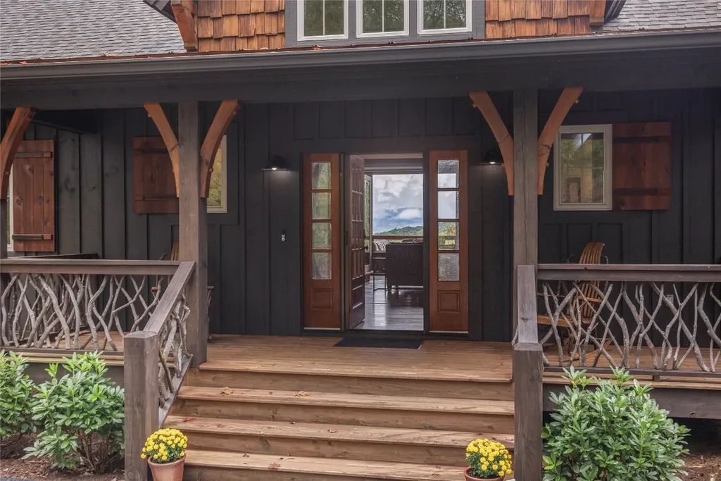 114 Settler's Rest Road Glenville NC 28736