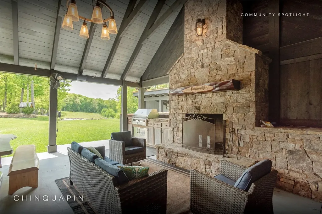 114 Settler's Rest Road Glenville NC 28736