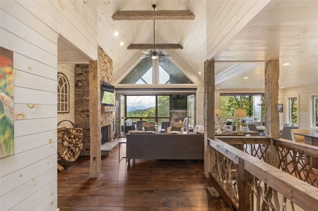 114 Settler's Rest Road Glenville NC 28736