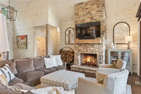 114 Settler's Rest Road Glenville NC 28736