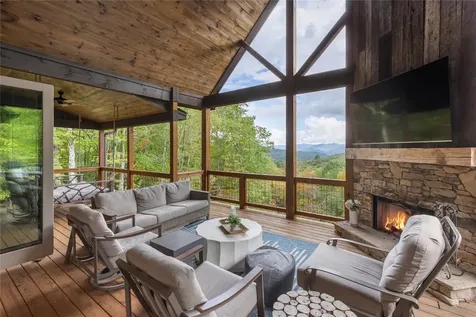 114 Settler's Rest Road Glenville NC 28736