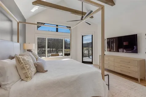 448 Lake Villas Way Highlands NC 28741