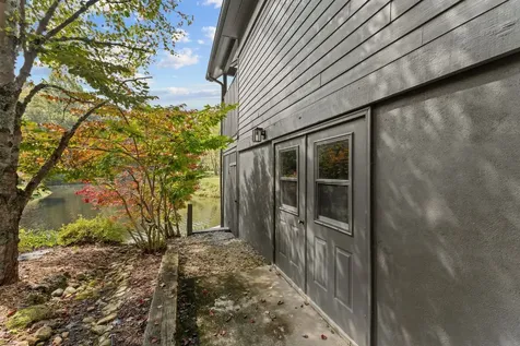 448 Lake Villas Way Highlands NC 28741