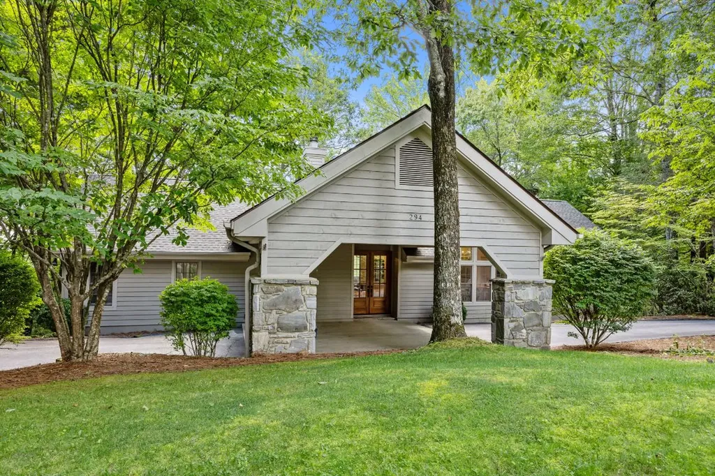 294 Club Colony Lane Lake Toxaway NC 28747