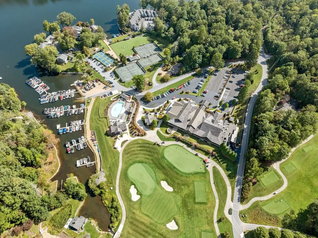 294 Club Colony Lane Lake Toxaway NC 28747