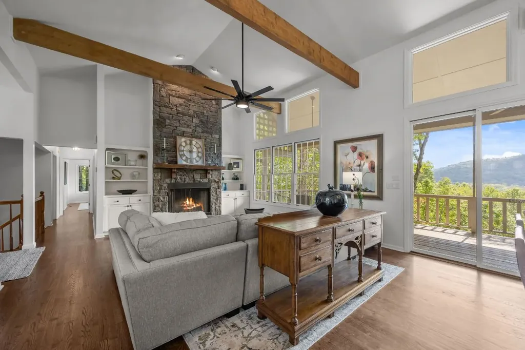 294 Club Colony Lane Lake Toxaway NC 28747