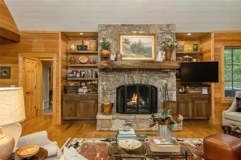 139 Foxglove Trail Cashiers NC 28717