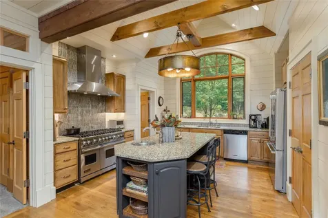 139 Foxglove Trail Cashiers NC 28717