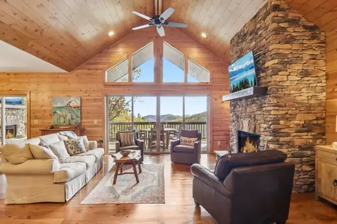 658 Continental Drive Sapphire NC 28774