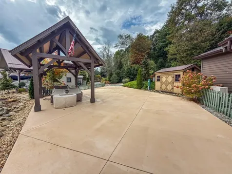 19 Highlands Way Scaly Mountain NC 28775