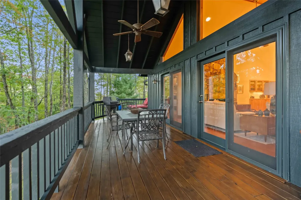 51 Clawsfoot Court Sapphire NC 28774