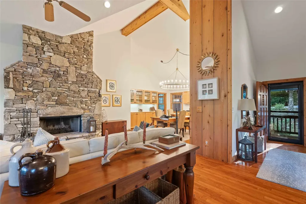 51 Clawsfoot Court Sapphire NC 28774