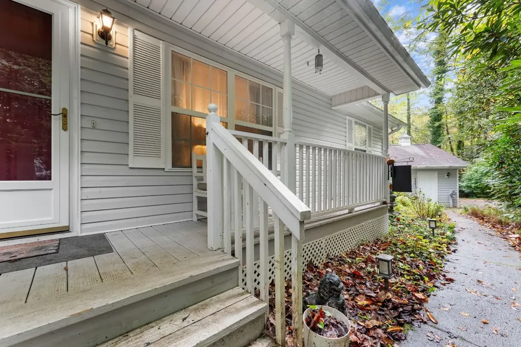 115 Juniper Court Sapphire NC 28774