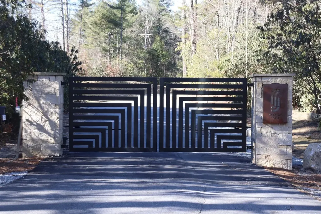 Lot 9 Saratay Falls Drive Cashiers NC 28717