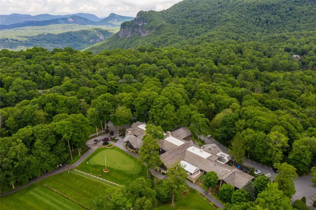 496 Birchwood Drive Highlands NC 28741