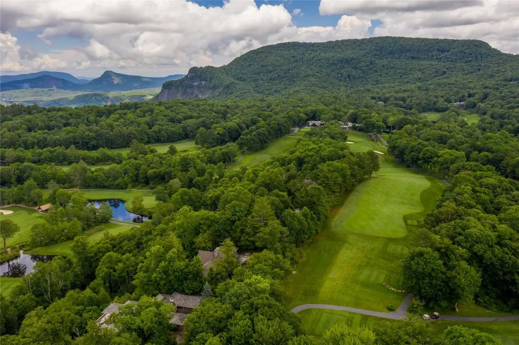 496 Birchwood Drive Highlands NC 28741