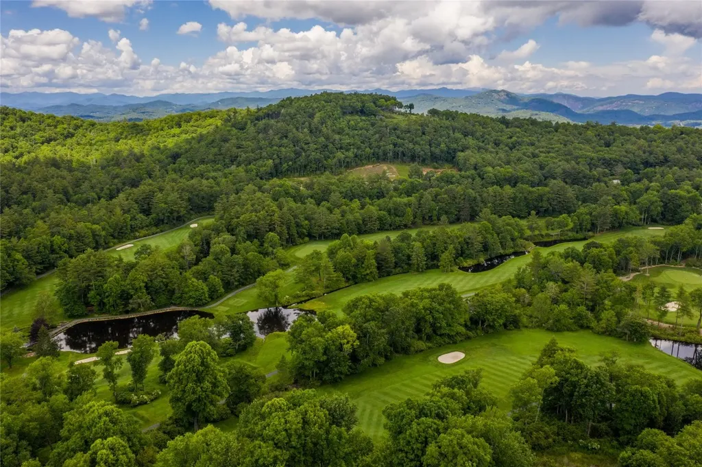 496 Birchwood Drive Highlands NC 28741