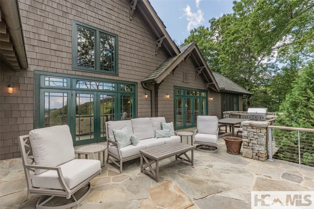 812 Ravenel Ridge Road Highlands NC 28741