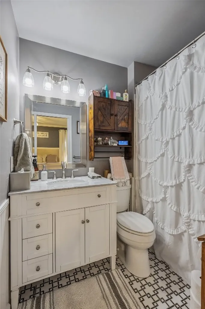 27 Dwarf Mountain Road Sapphire NC 28774