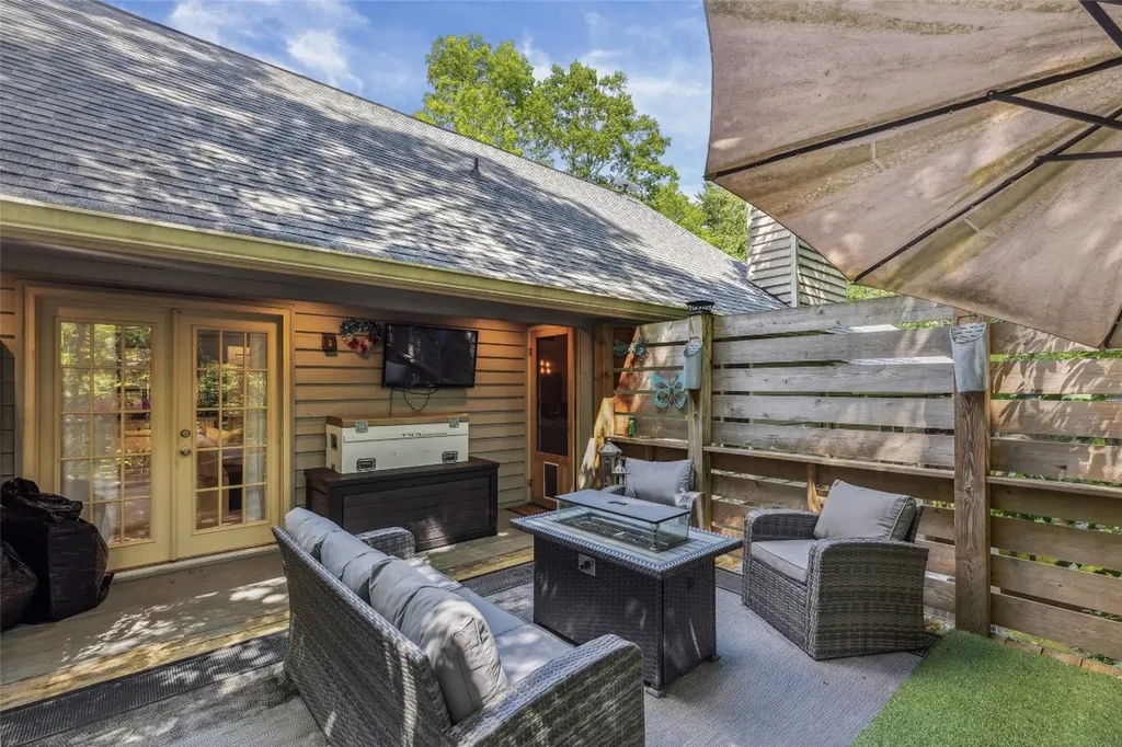 27 Dwarf Mountain Road Sapphire NC 28774