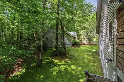 27 Dwarf Mountain Road Sapphire NC 28774