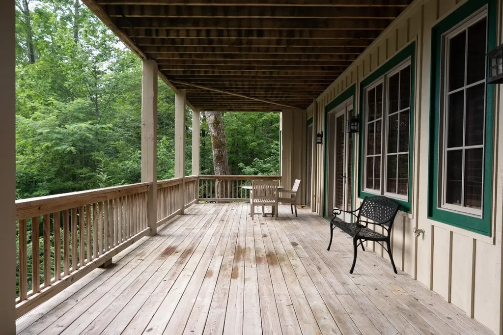 150 Old Hunters Run Cashiers NC 28717