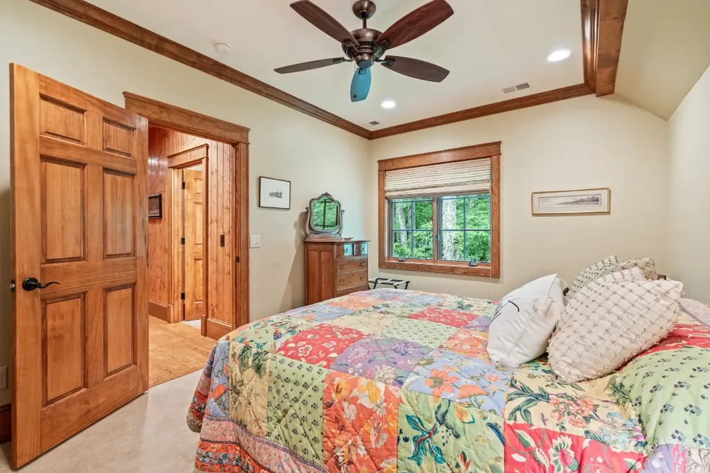 150 Old Hunters Run Cashiers NC 28717