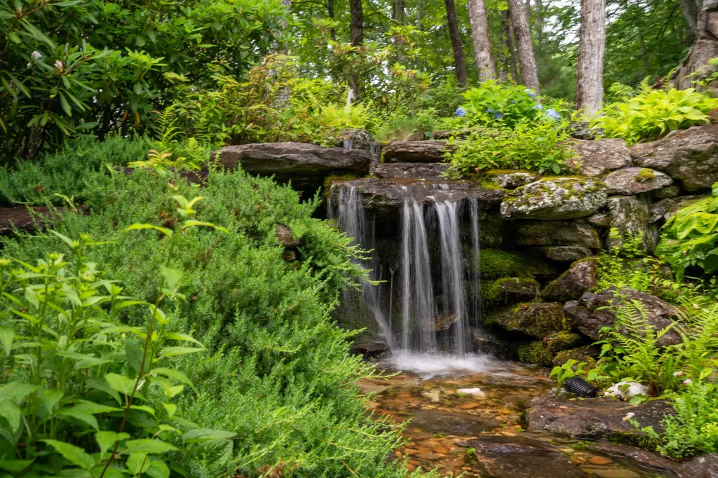 150 Old Hunters Run Cashiers NC 28717