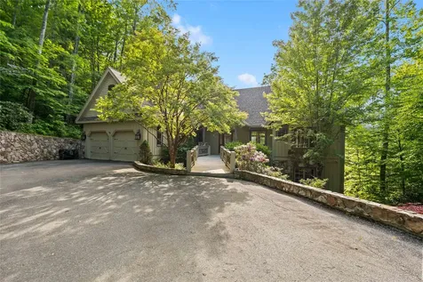 150 Old Hunters Run Cashiers NC 28717