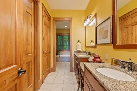 150 Old Hunters Run Cashiers NC 28717