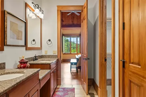 150 Old Hunters Run Cashiers NC 28717