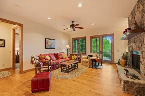 150 Old Hunters Run Cashiers NC 28717