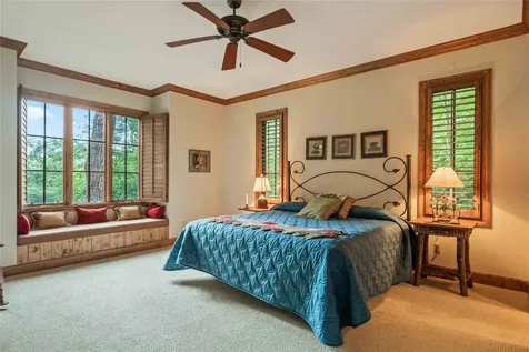 150 Old Hunters Run Cashiers NC 28717