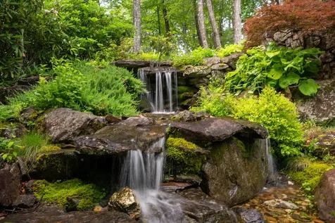 150 Old Hunters Run Cashiers NC 28717