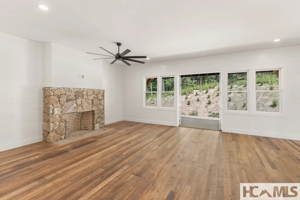 298 Pine Forest Road Sapphire NC 28774