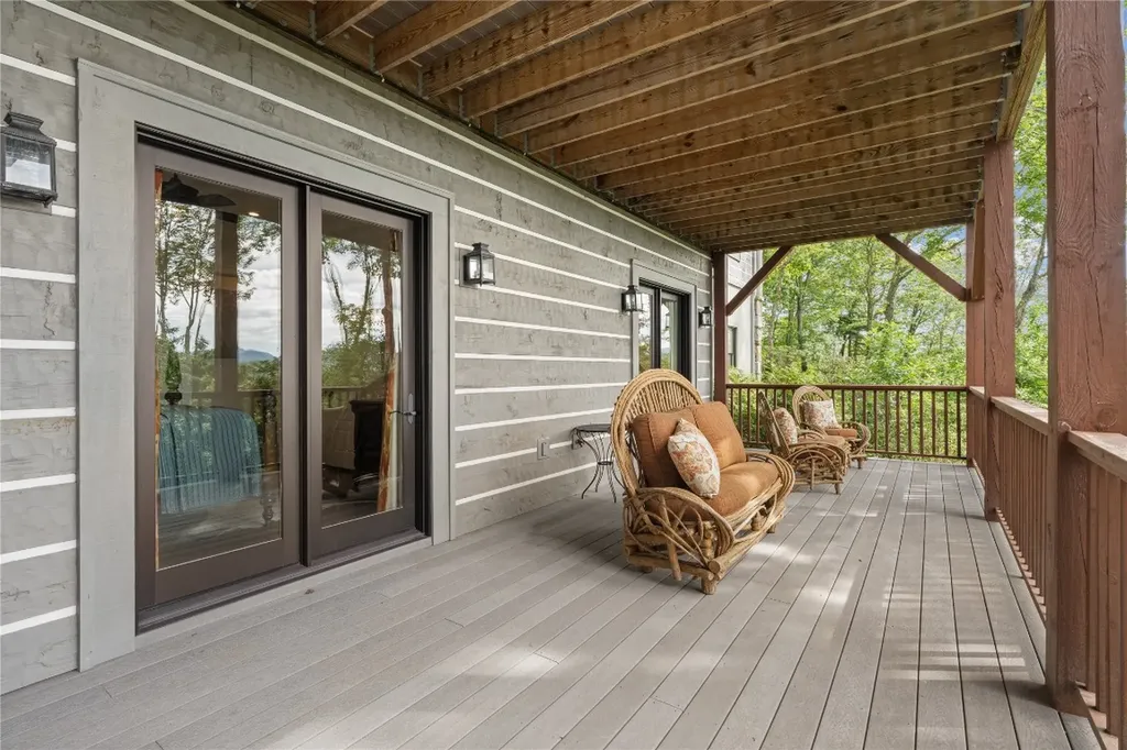 57 Loch Drive Glenville NC 28736