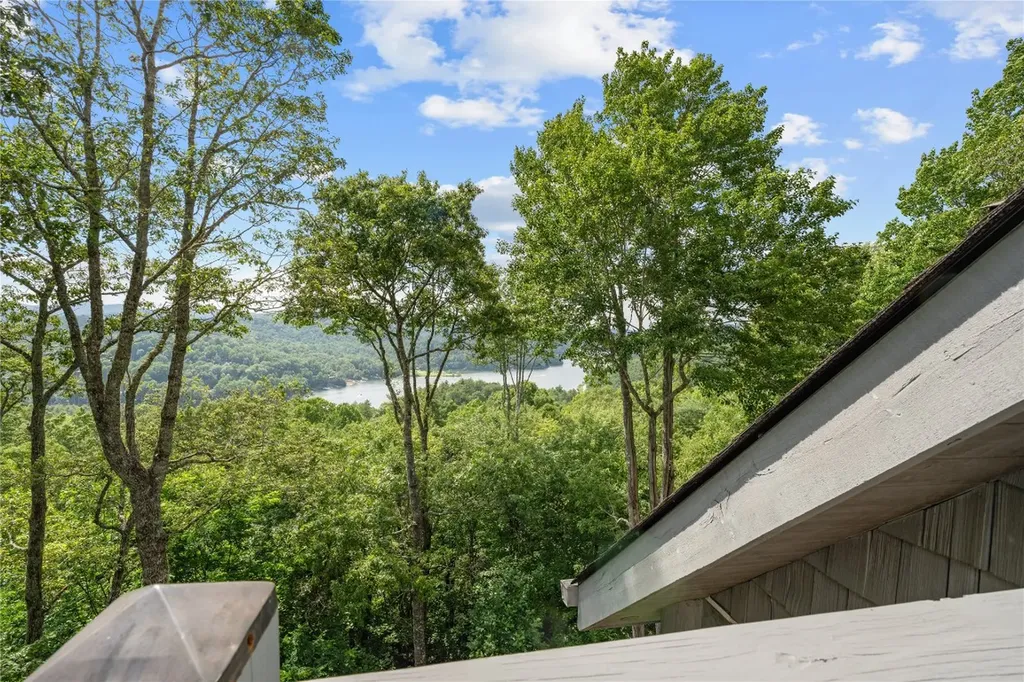 57 Loch Drive Glenville NC 28736