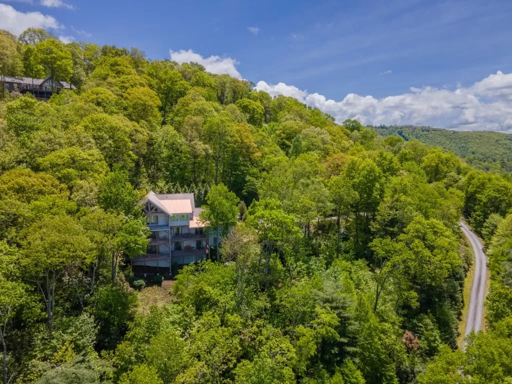 57 Loch Drive Glenville NC 28736