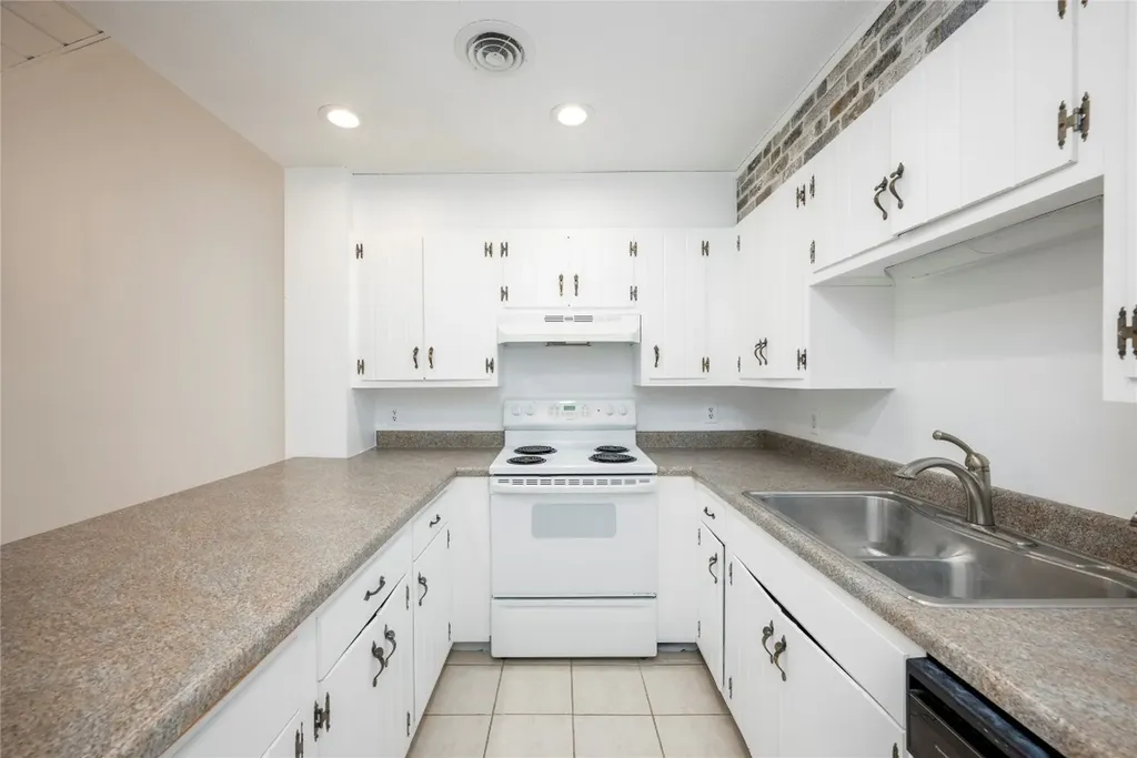 233 Meadow Way Sapphire NC 28774