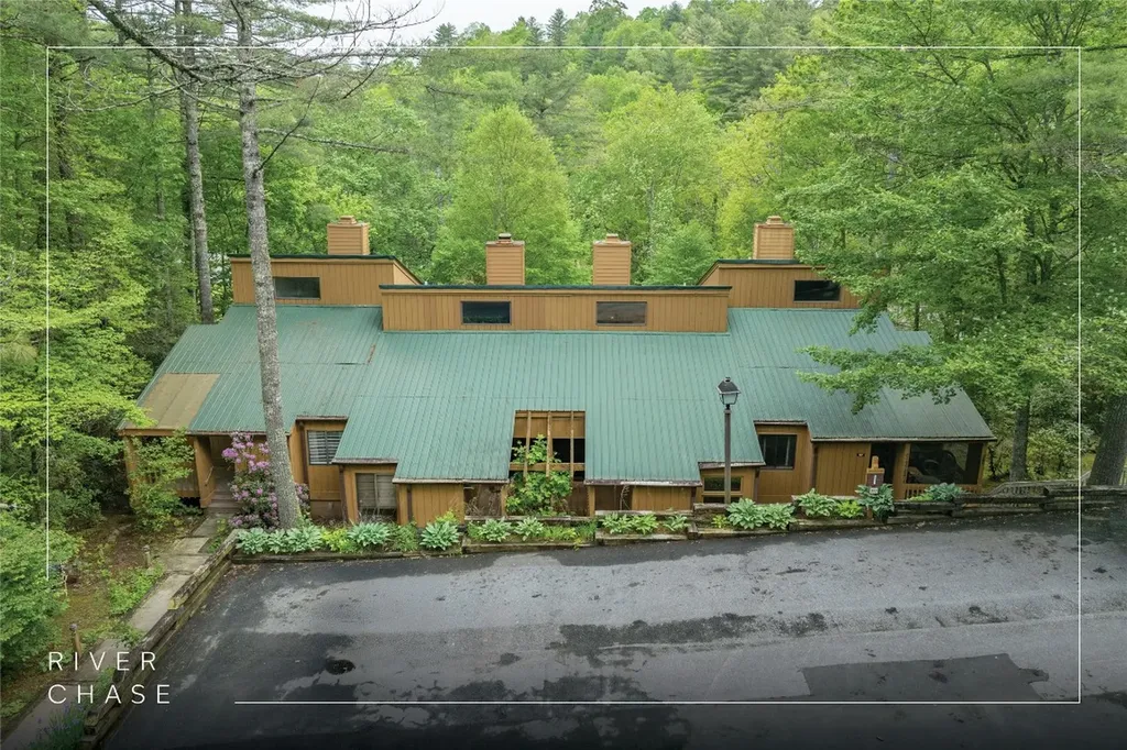 233 Meadow Way Sapphire NC 28774