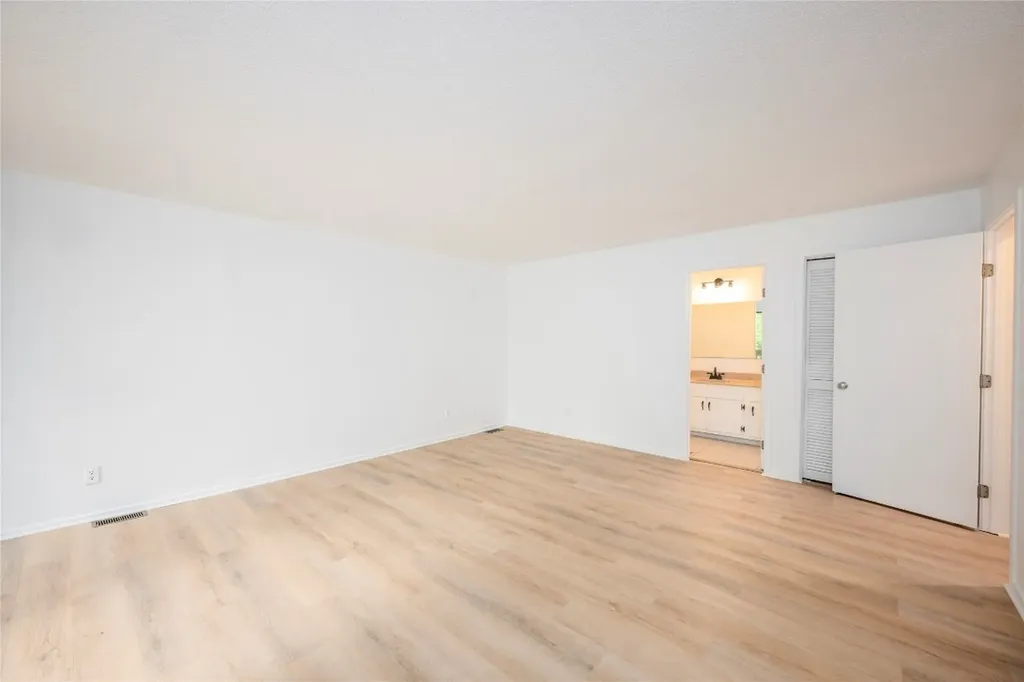 233 Meadow Way Sapphire NC 28774