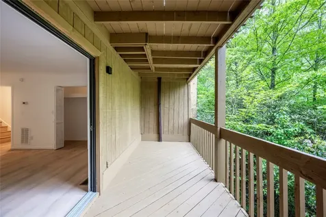 233 Meadow Way Sapphire NC 28774