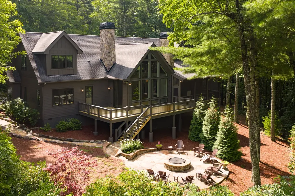 895 W Rochester Drive Cashiers NC 28717