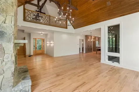 895 W Rochester Drive Cashiers NC 28717