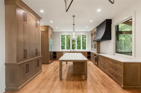 895 W Rochester Drive Cashiers NC 28717