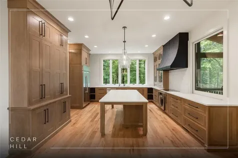 895 W Rochester Drive Cashiers NC 28717