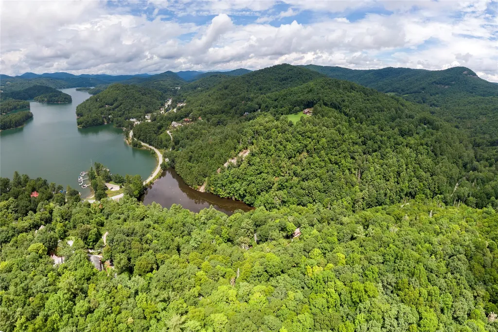 49 Hero Lane Glenville NC 28736