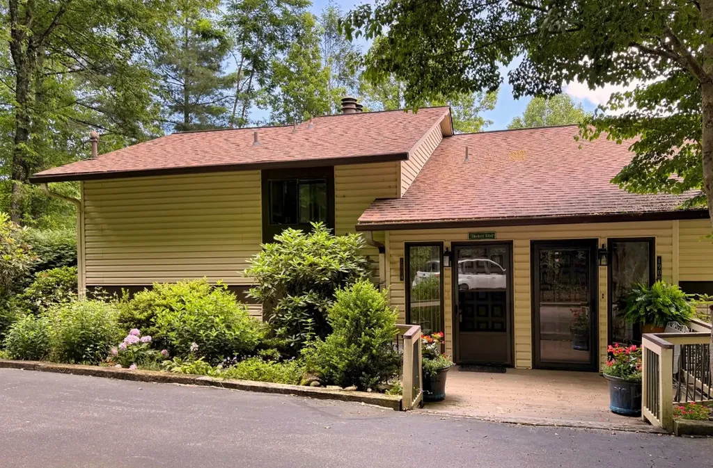 1904 Highland Mountain Club Drive Highlands NC 28741